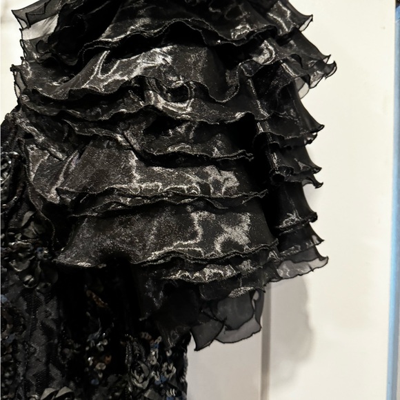 Custom made dress - Picture 3 of 4